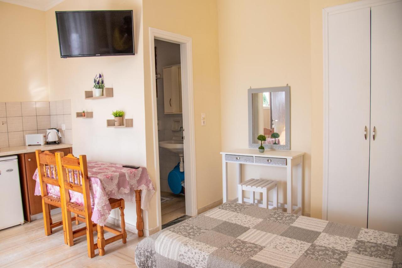 Eleonas Holiday Home Apartment Agios Stefanos Avliotes  Екстериор снимка